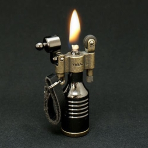 Sturmfeuerzeug, benzinbetrieben, Vintage-Optik Hochwertiges Produkt -